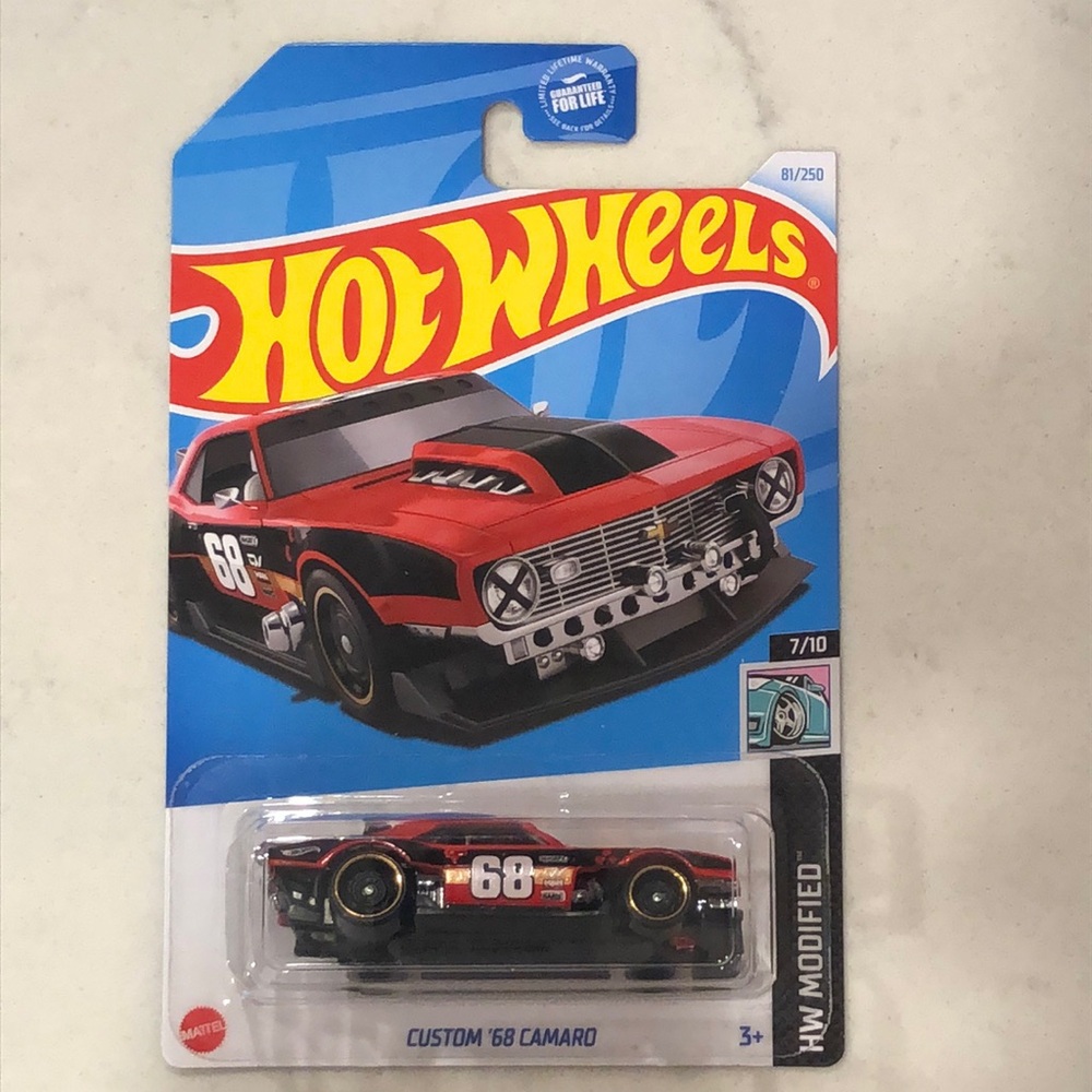 Hot Wheels Custom '68 Camaro - Red and Black